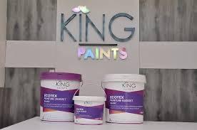 King paints